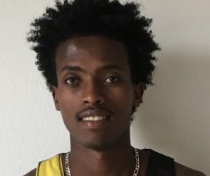 UBS propose des échauffements pour les enfants avec Haben Teklemichael